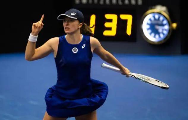 与湖人成为 与湖人成为