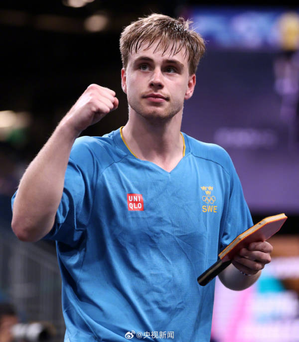 都在通过严 都在通过严